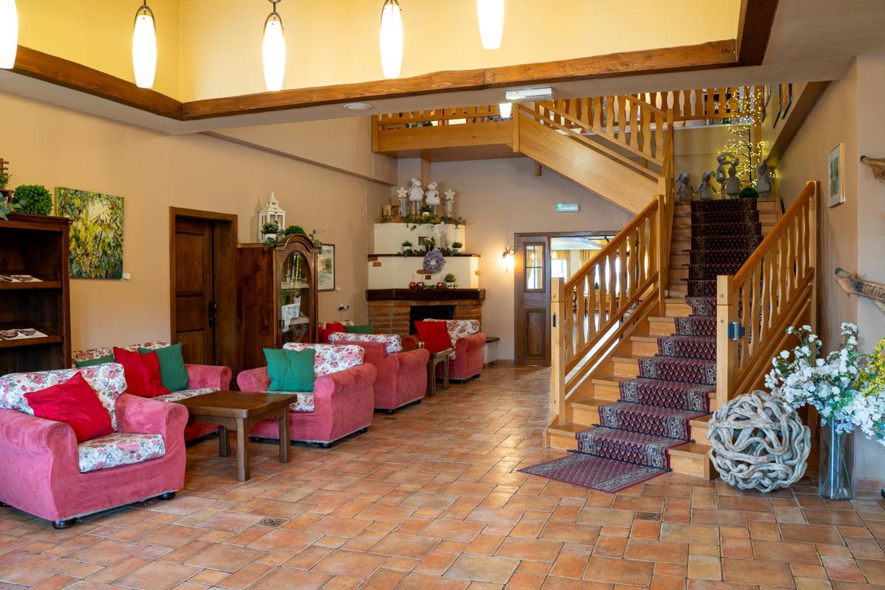 Terme Banovci - Hotel Zeleni Gaj ヴェルジェイ エクステリア 写真